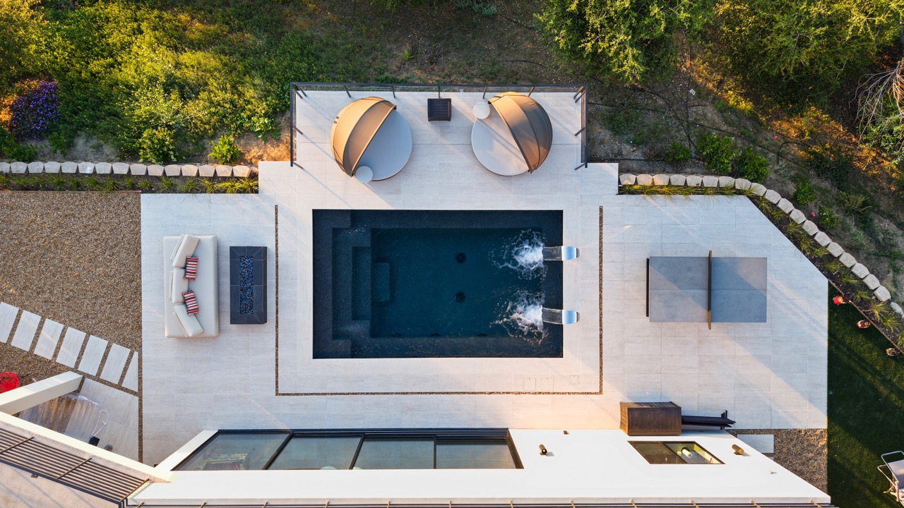 Everywhere Outdoor Builders — Pool Builder in Los Angeles